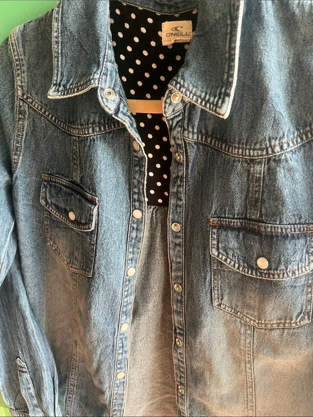 O'Neill Denim π― cotton snap button up size Small embroidered back π - Picture 4 of 10